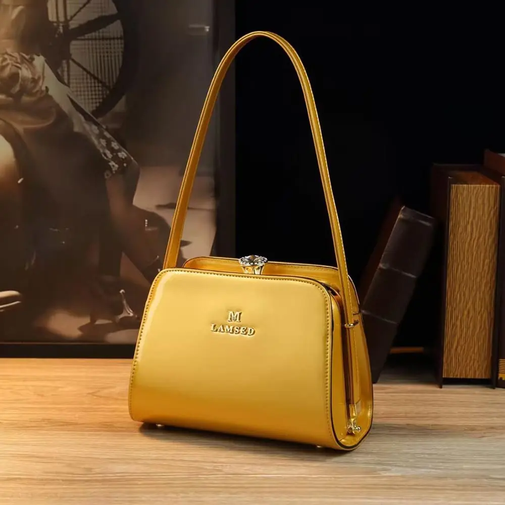 Shoulder handbag — Satguru's