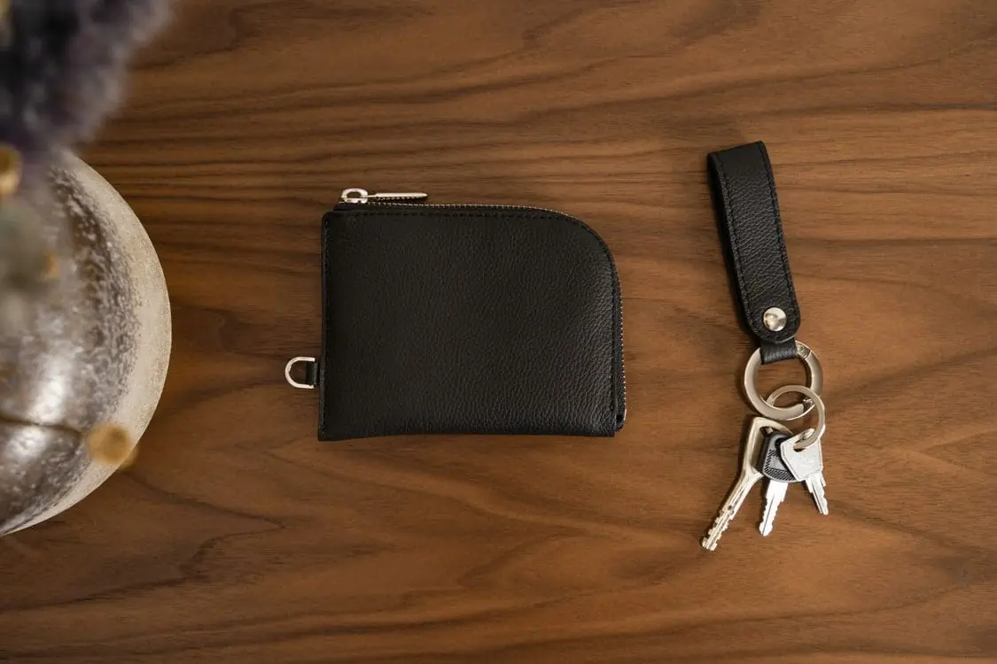Leather key holder — Satguru's